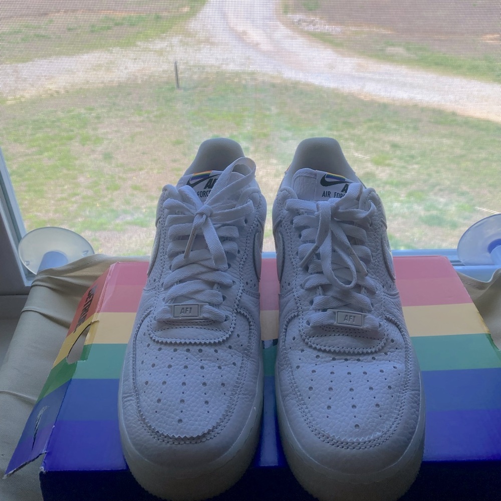 NIKE AIR FORCE 1 BE TRUE